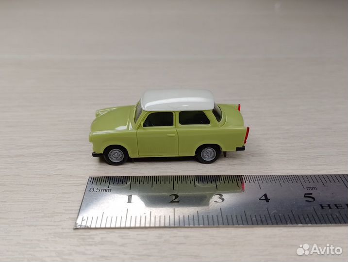 A27.2) Trabant 601 (1963-1990) зеленый