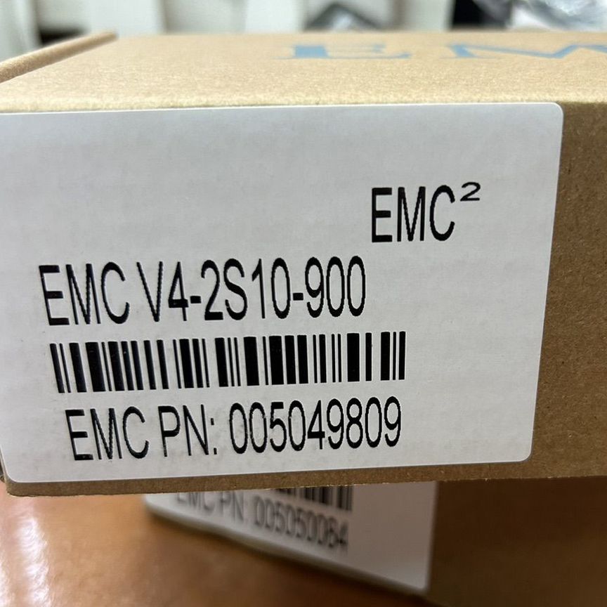[V4-2S10-900] Жесткий Диск Emc 900gb005049809