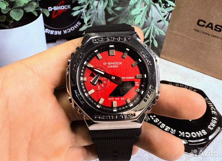 Часы Casio G-Shock GM-2100