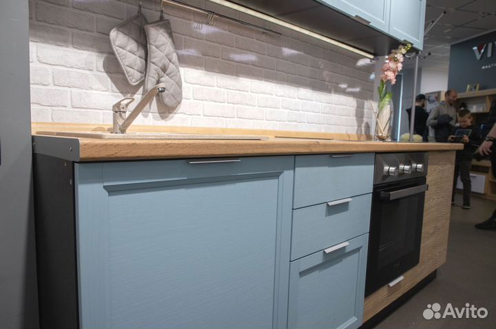 Кухонный гарнитур новый