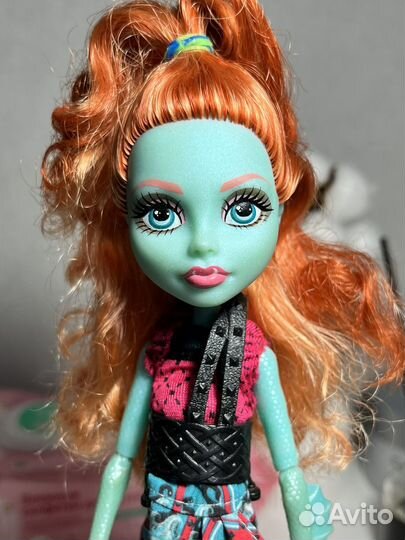 Кукла монстер хай Лорна макнесси