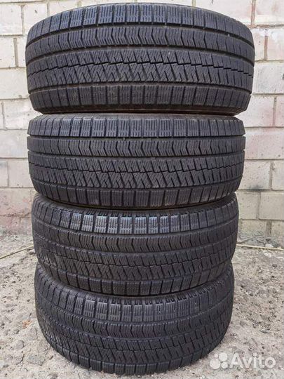 Bridgestone Blizzak VRX2 205/55 R16 97H