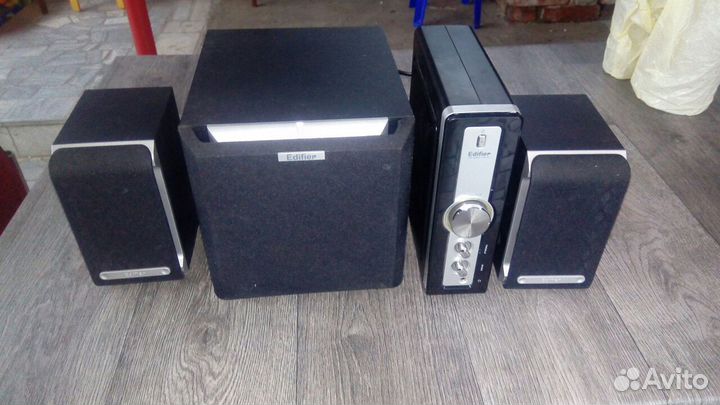 Колонки активные с сабвуфером Edifier C11
