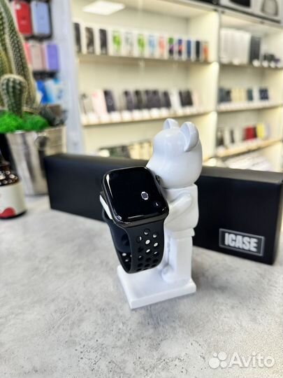 Apple Watch SE 44mm. Space Gray. Акб:90% Обмен