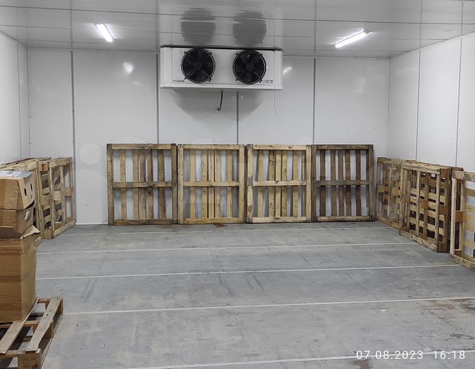 Склад, 24 м² холодильник-морозильник