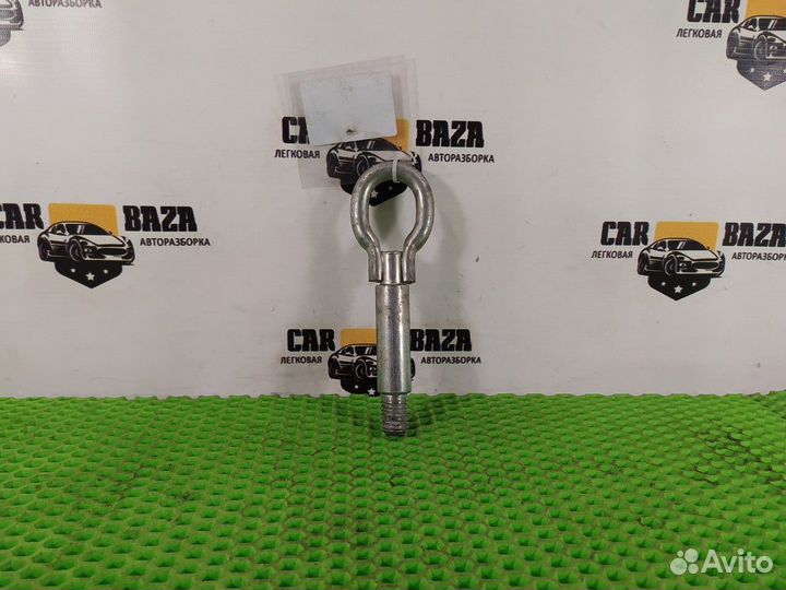 Крюк буксировочный