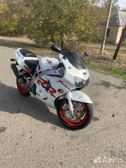 Honda cbr 919 rr