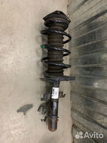 Амортизатор передний левый Nissan Qashqai J11