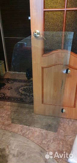 Продам стекло на Toyota Porte