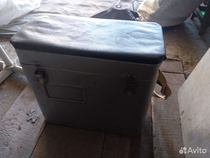 Рыболовный ящик