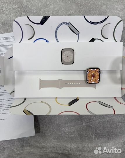 Apple watch series 8