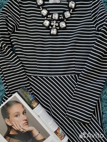 Платье миди нарядное 42