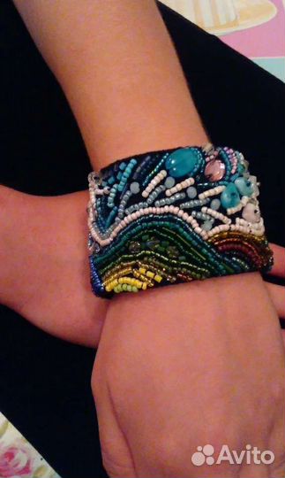 Браслет вышитый бисером
