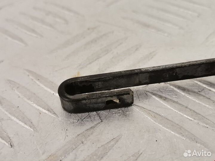 Щеткодержатель задний Ford Fusion рест. 2009