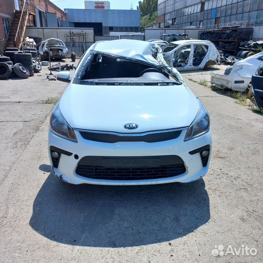В разборе kia rio 4 2019 года 1.6 АКПП цвет белый