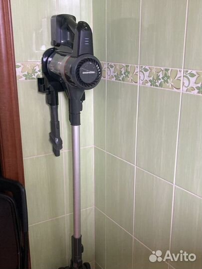 Ручной пылесос беспроводной redmond