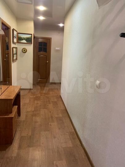 4-к. квартира, 79,5 м², 1/3 эт.