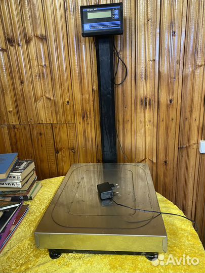 Весы напольные электронные до 300кг