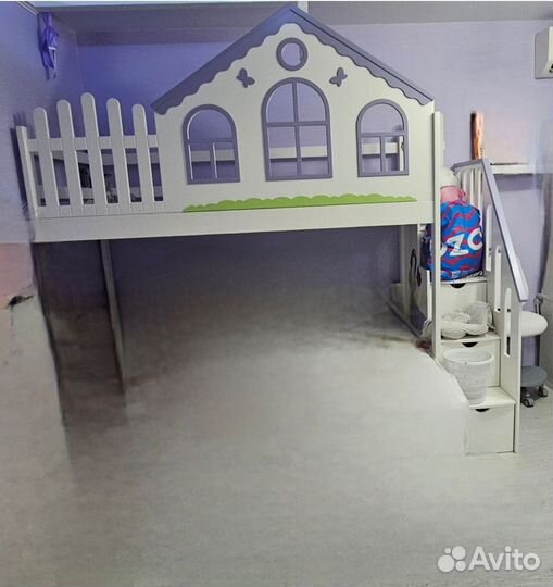 Детская Кровать домик