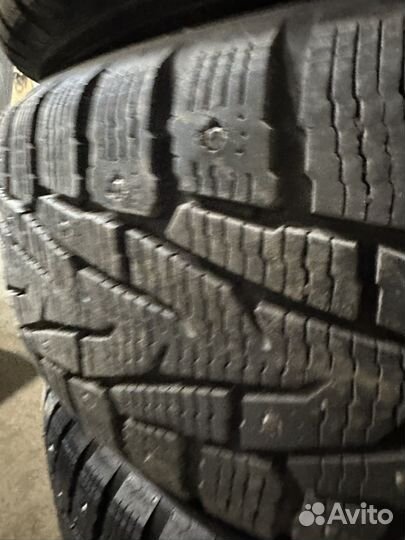 Nokian Tyres Hakkapeliitta 7 SUV 215/70 R16