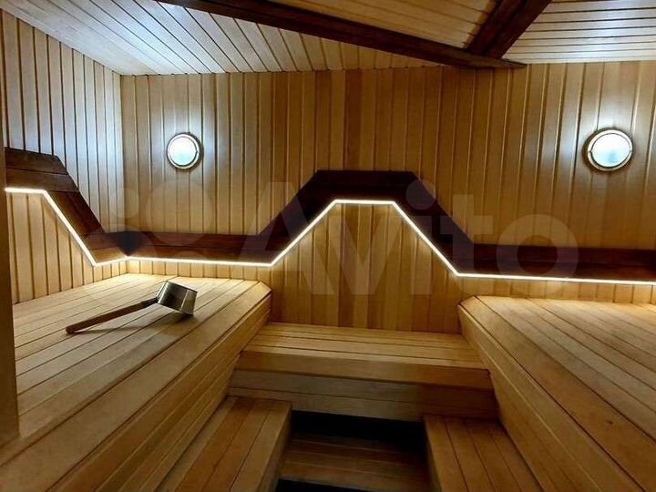 Коттедж 250 м² на участке 20 сот.