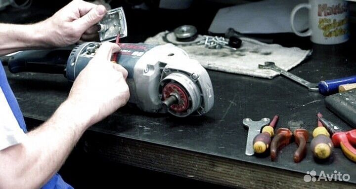 Помощник мастера по ремоту электротехники