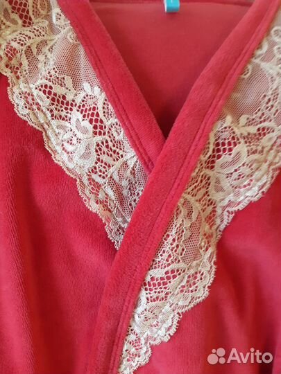 Женская одежда (халатик новый )