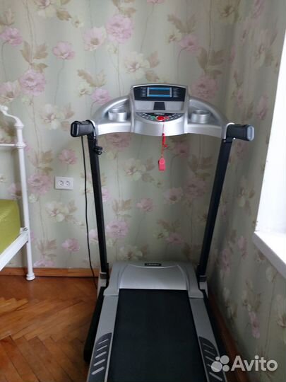 Беговая дорожка электрическая Family TM 400A