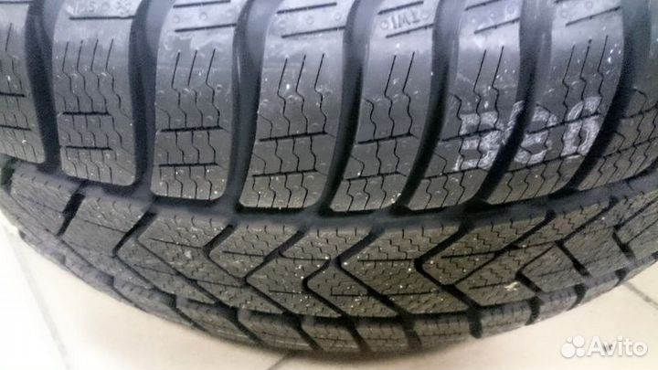Pirelli Winter Sottozero 3 205/45 R17 88V