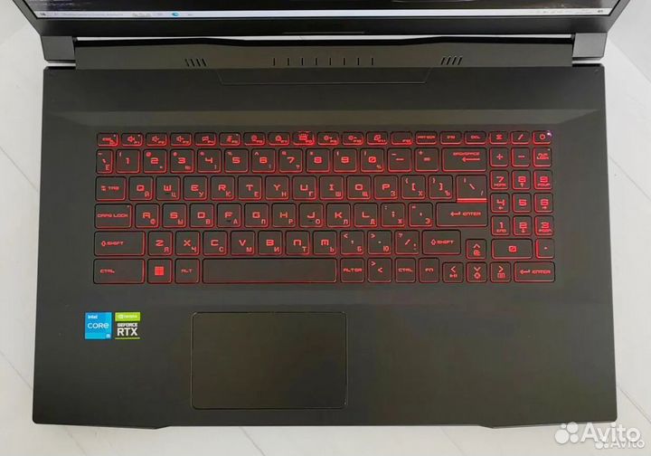 Игровой ноутбук MSI Core i5-11400H / RTX 3060