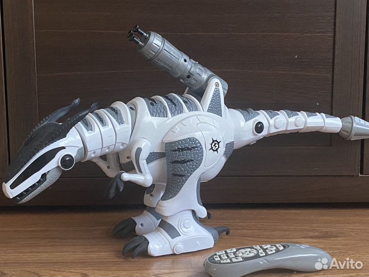 Динозавр робот