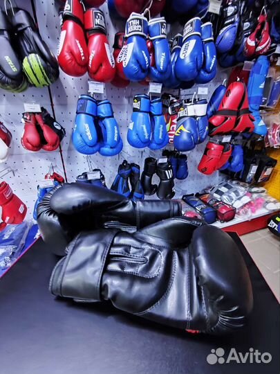 Боксёрские перчатки Reebok 