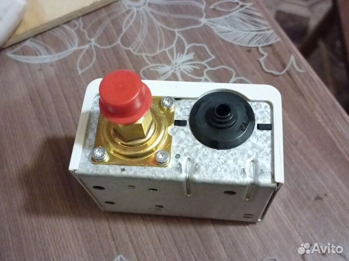 Регулятор давления Данфосс 060-1189