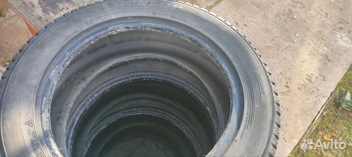 Dunlop SP Winter Ice 01 205/55 R16