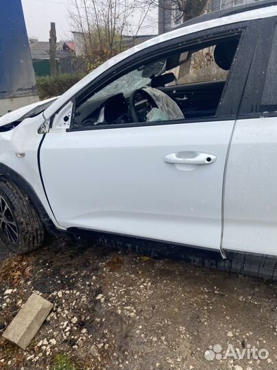 Дверь передняя левая Kia Rio x line