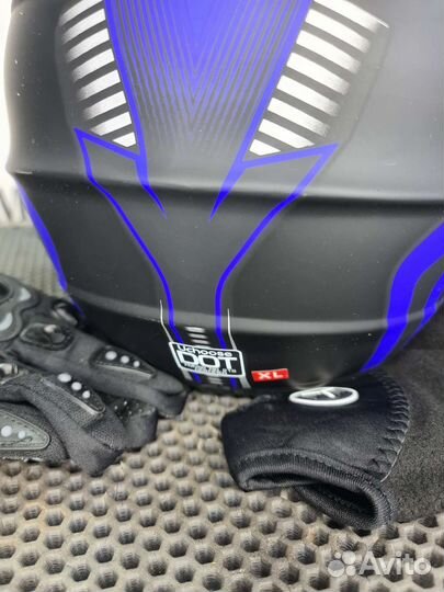 Кроссовый шлем