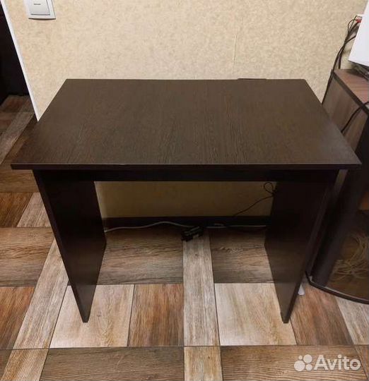 Компьютерный стол новый