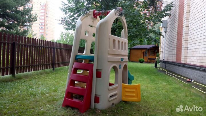 Детский игровой домик с горкой, детская горка