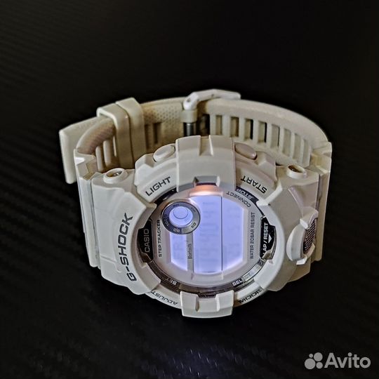 Casio G-Shock GBD-800 белые