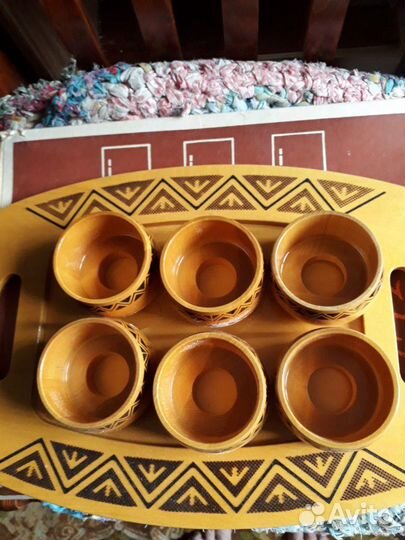 Поднос с подстаканниками