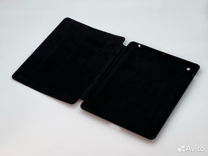 Чехол на iPad 2/3/4 черный