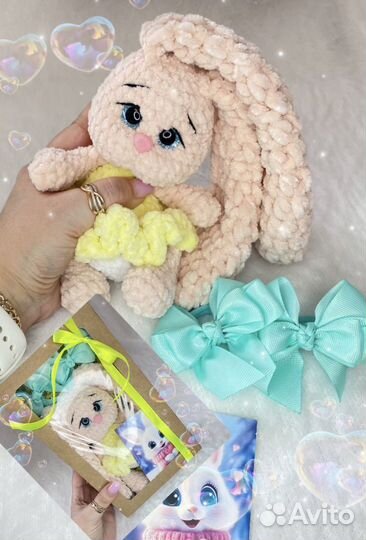 Вязаный плюшевый котенок и другие