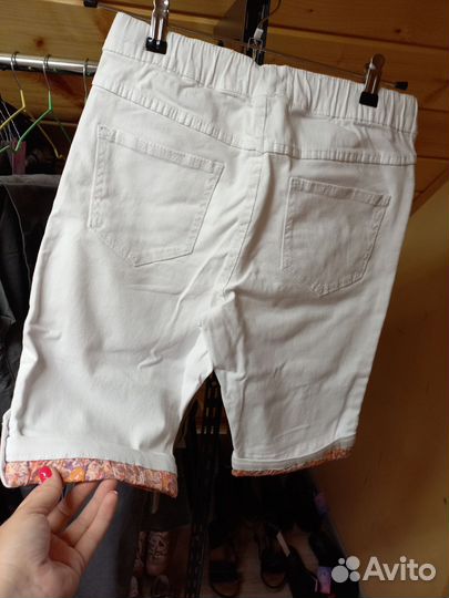 Шорты белые,джинсовые стрейч