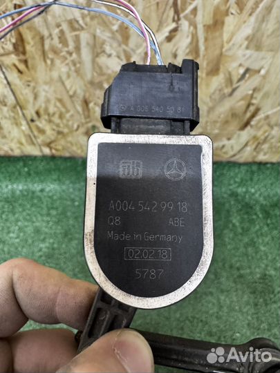 Датчик положения кузова w166 x166 gle gls