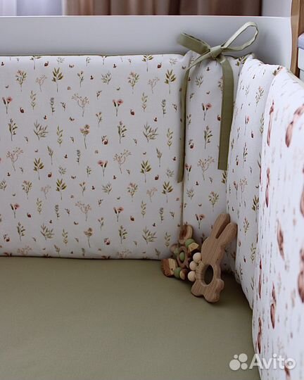 Комплект бортиков в кроватку Mommy lux