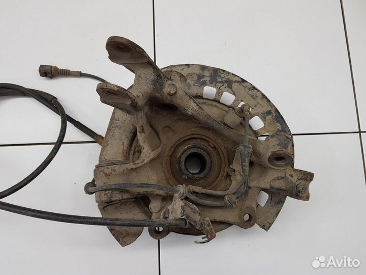 Кулак задний левый (Porsche Cayenne)