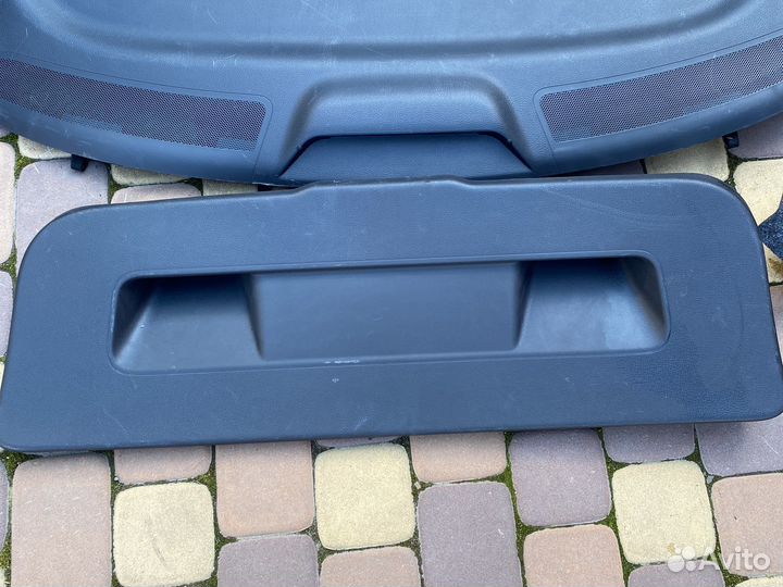 Обшивка багажника polo
