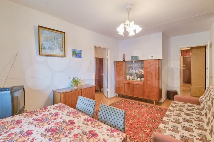 3-к. квартира, 52 м², 2/5 эт.