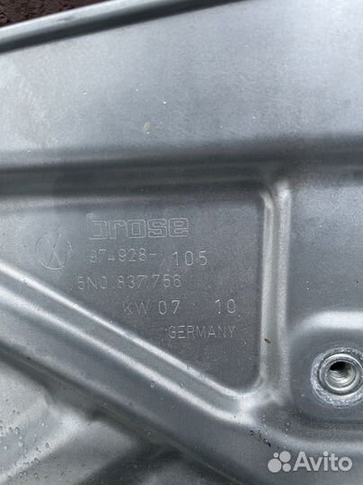 Каркас правой передней двери Volkswagen