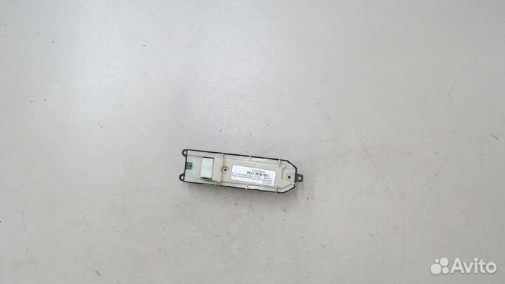 Кнопка стеклоподъемника Toyota Camry V40, 2011